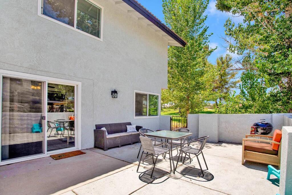 Photo of Patio Balcony in Victorville