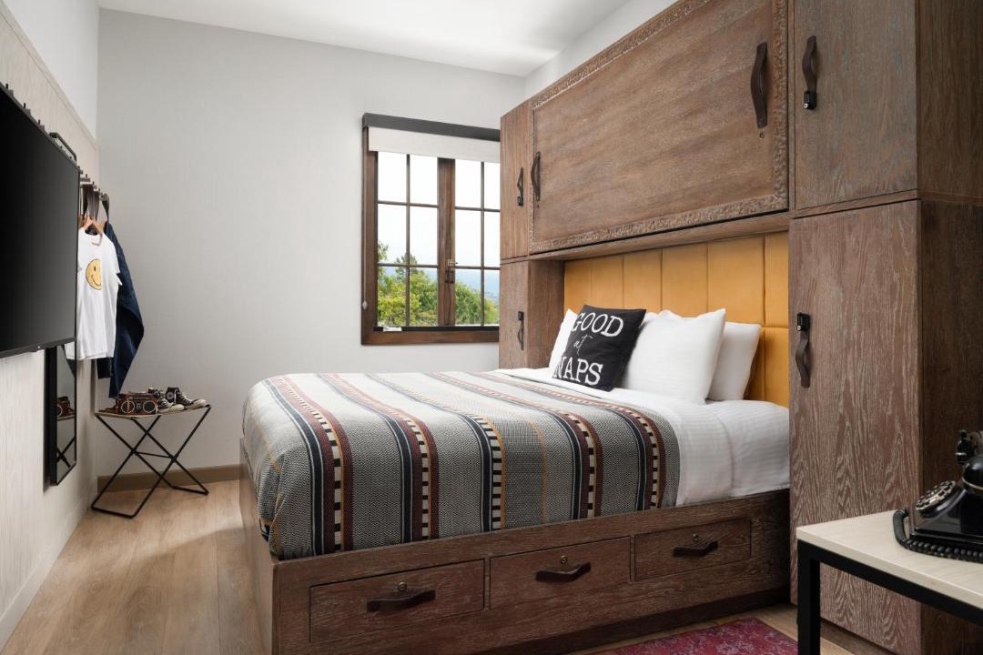Photo of Bedroom in Lower State