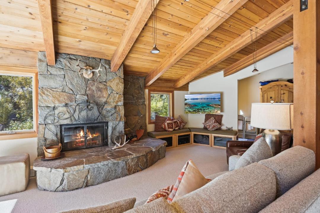 Photo of Livingroom in Alpine Meadows