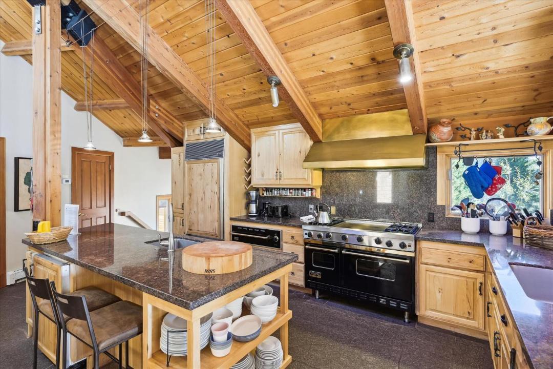 Photo of Kitchen in Alpine Meadows
