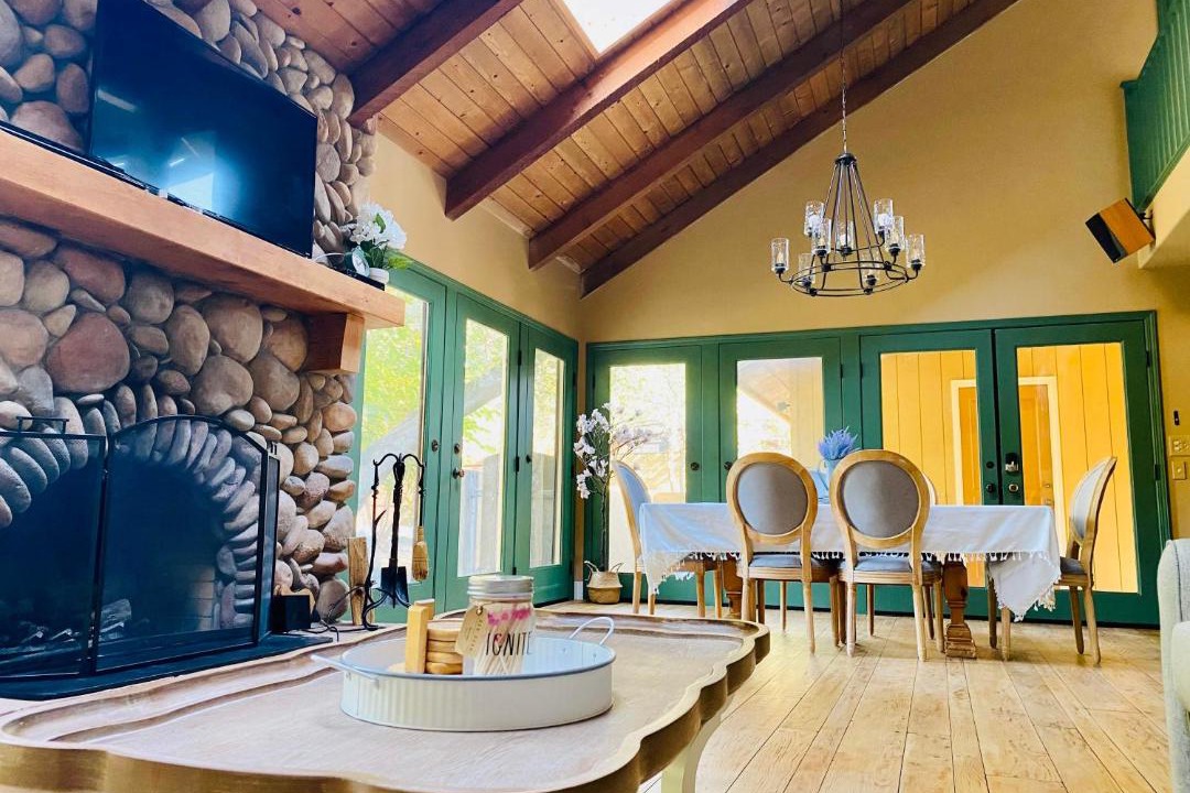 Photo of Livingroom in Three Rivers