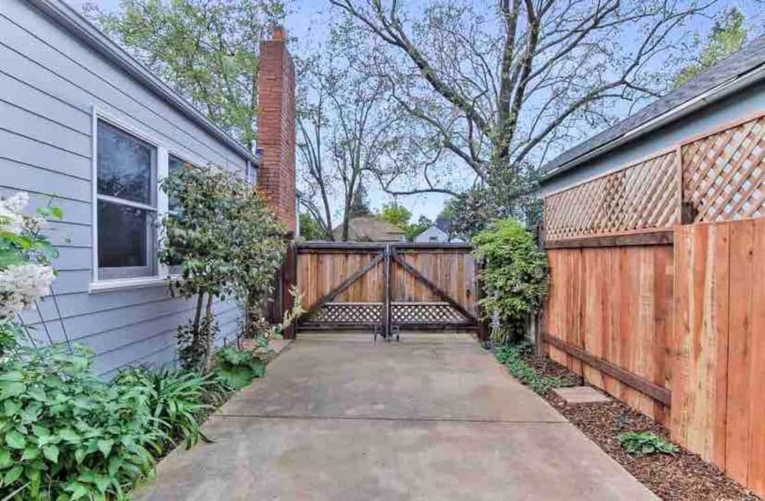 Photo of Others in East Sacramento