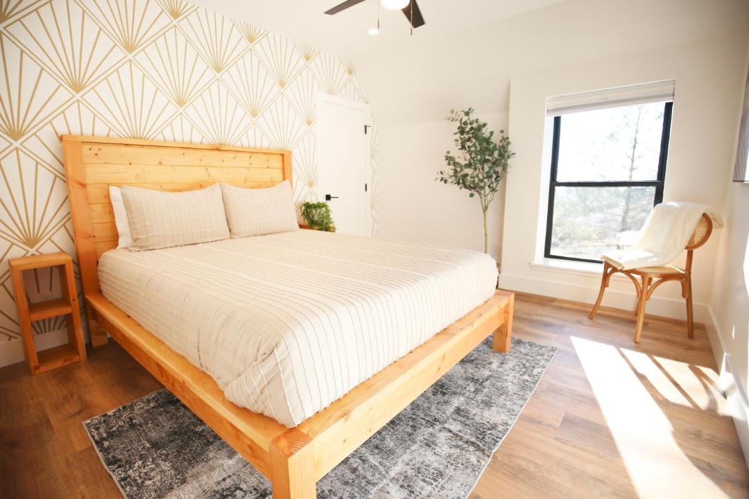 Photo of Bedroom in Oakhurst