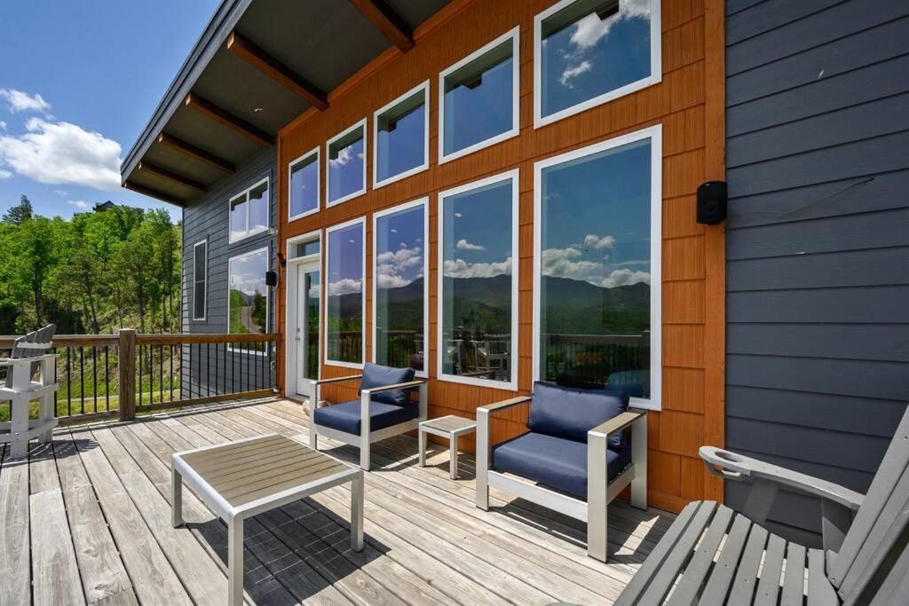 Photo of Patio Balcony in Gatlinburg