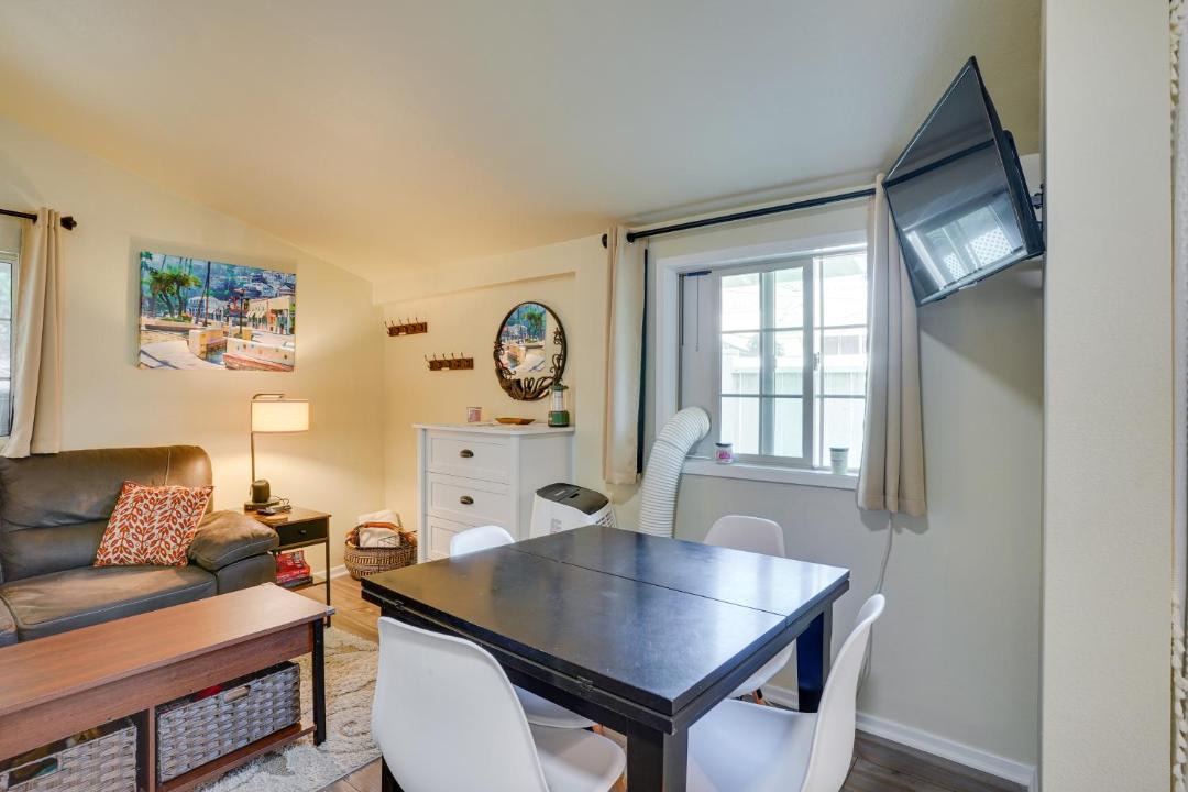 Photo of Livingroom in Avalon