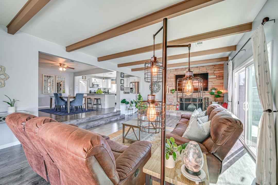 Photo of Livingroom in Lincoln Acres