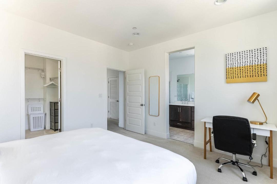 Photo of Bedroom in Newark