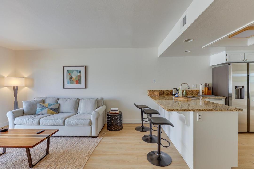 Photo of Livingroom in Spinnaker Hill