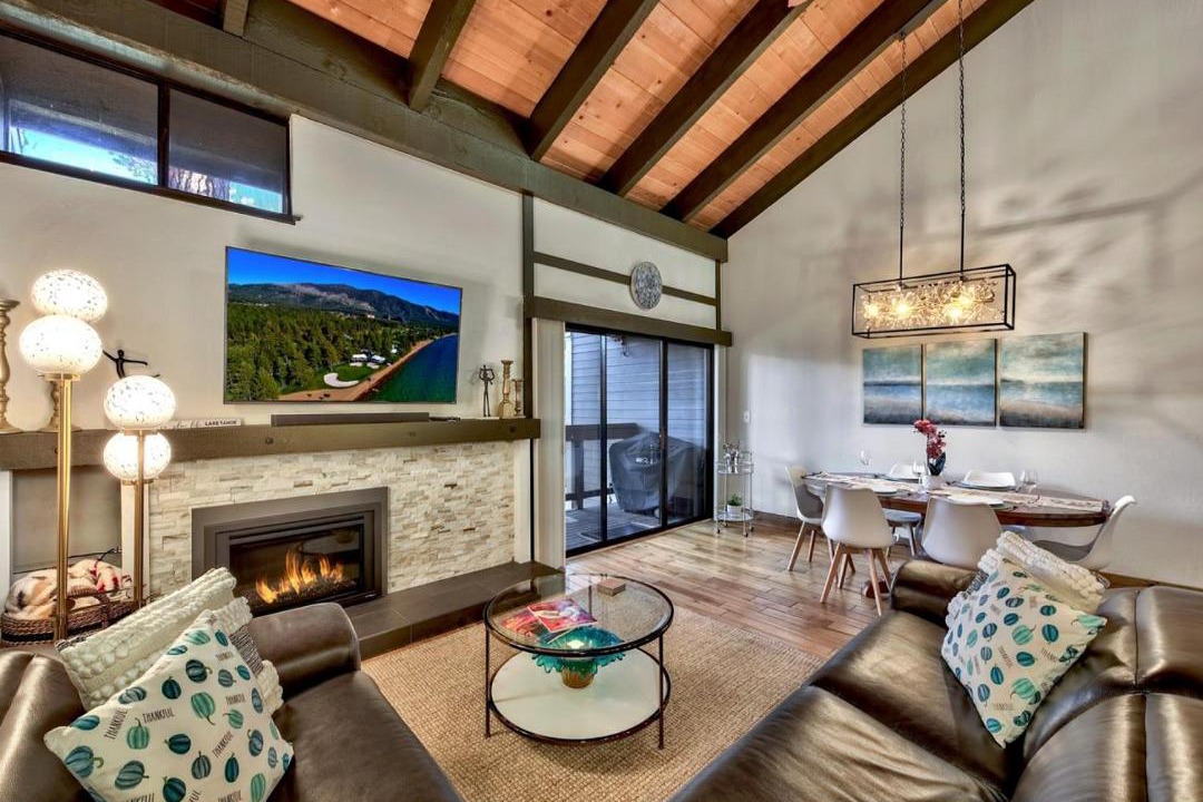Photo of Livingroom in South Lake Tahoe