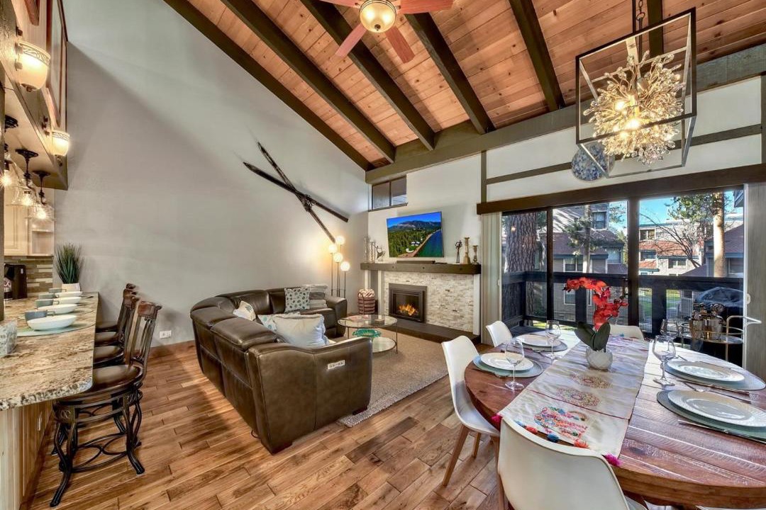 Photo of Livingroom in South Lake Tahoe