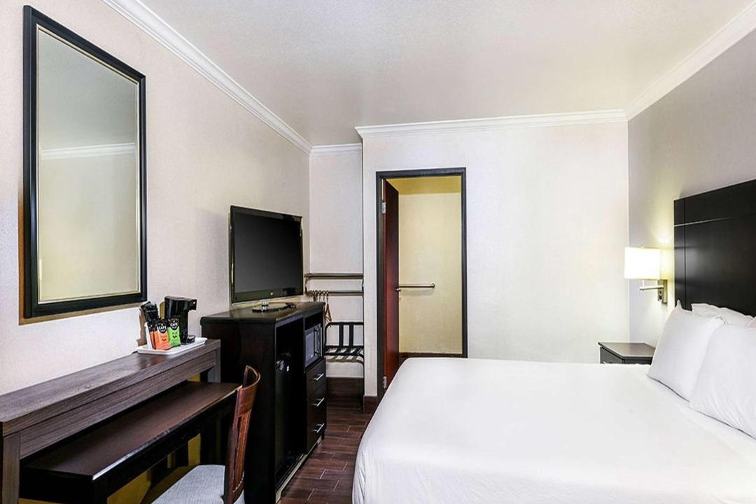 Photo of Bedroom in Mount Wilson