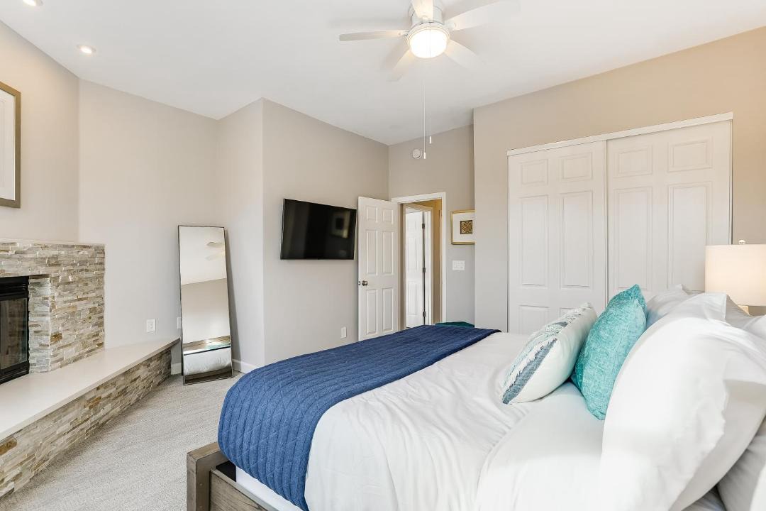 Photo of Bedroom in South Mission Beach