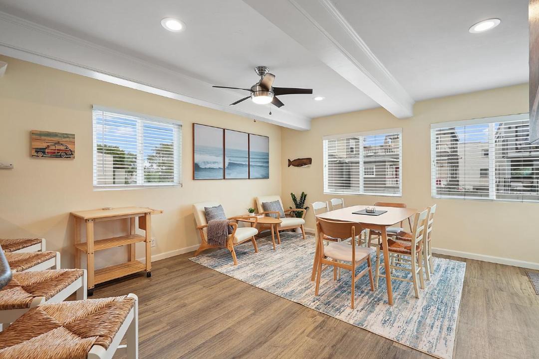 Photo of Livingroom in South Mission Beach