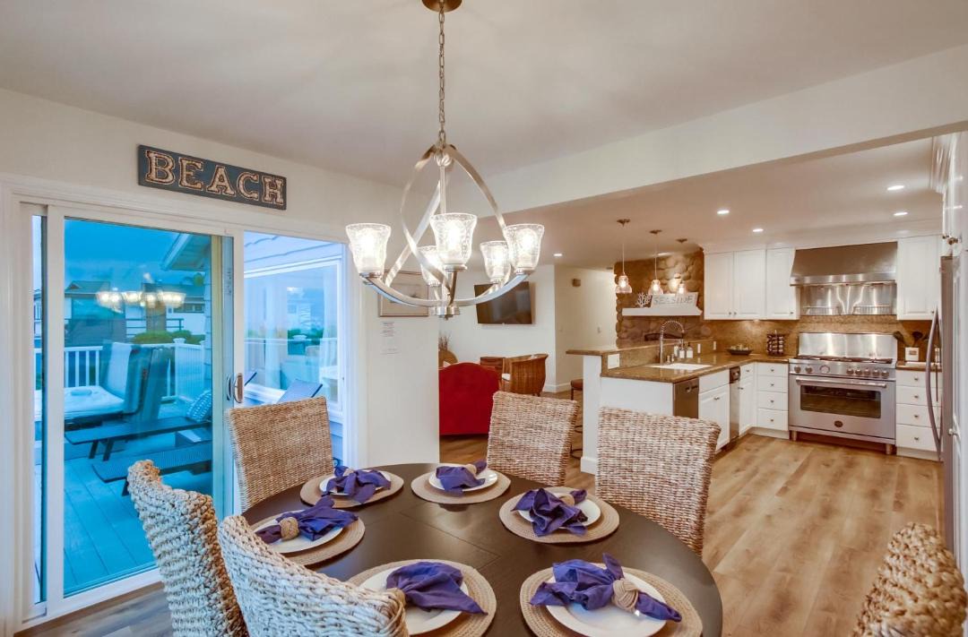 Photo of Livingroom in La Jolla Mesa