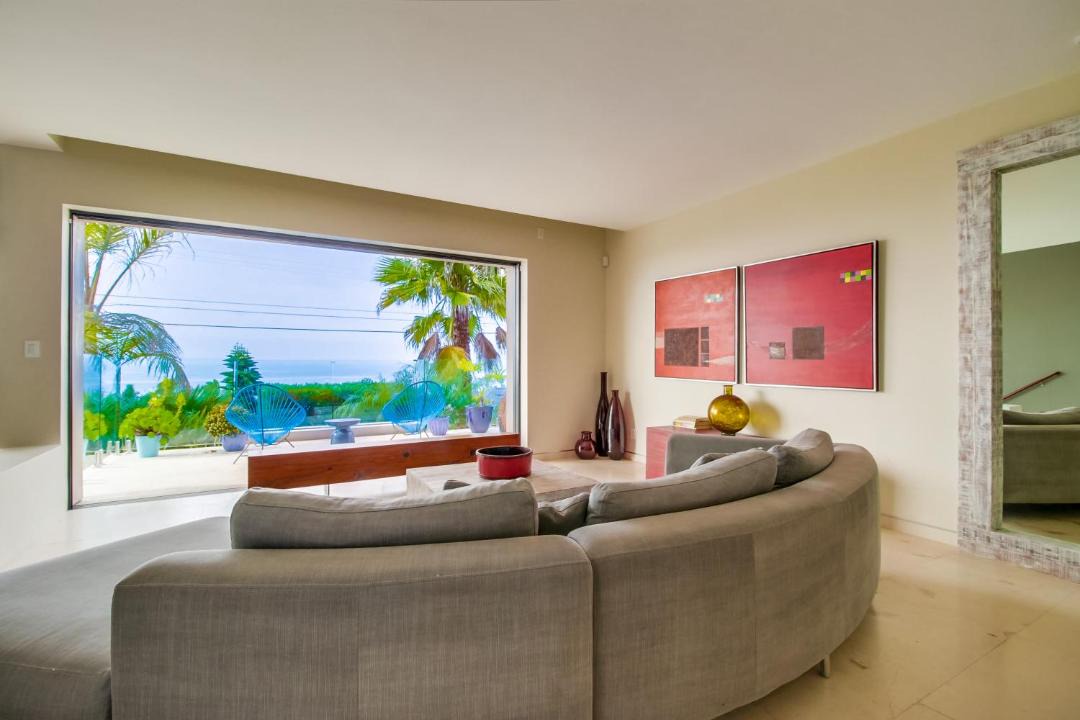 Photo of Livingroom in Sunset Cliffs