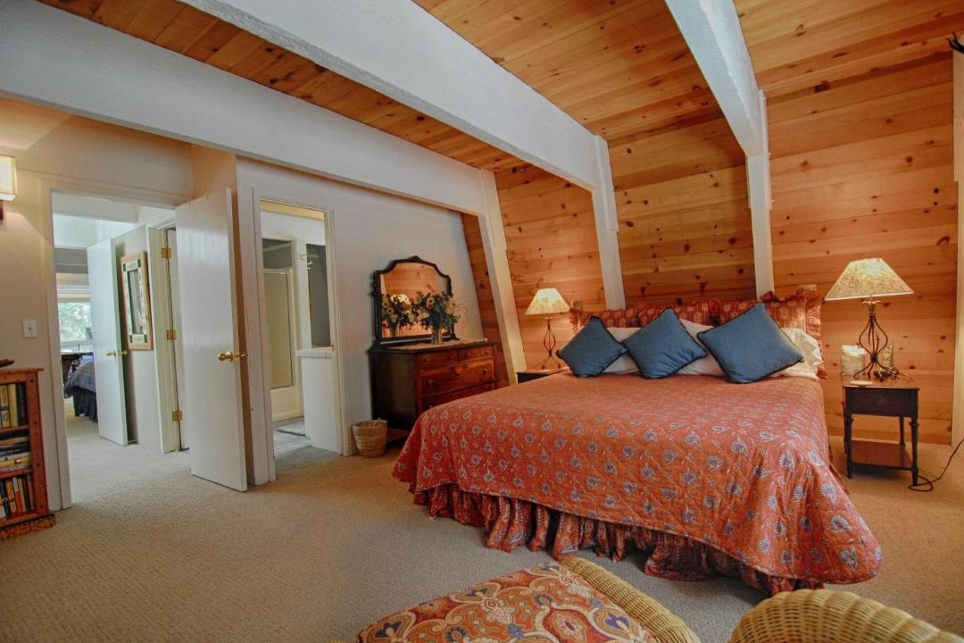 Photo of Bedroom in Carnelian Bay