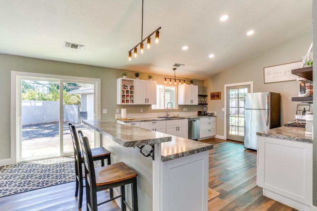 Photo of Livingroom in Redding