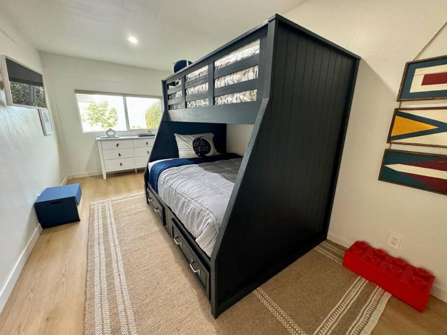 Photo of Bedroom in Summerland