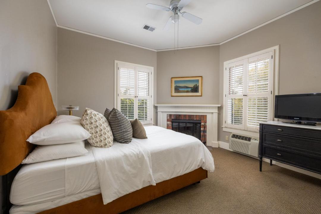 Photo of Bedroom in Santa Barbara