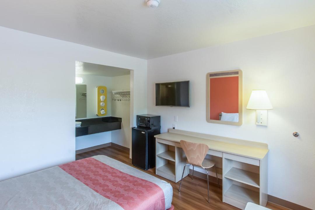 Photo of Bedroom in Redding