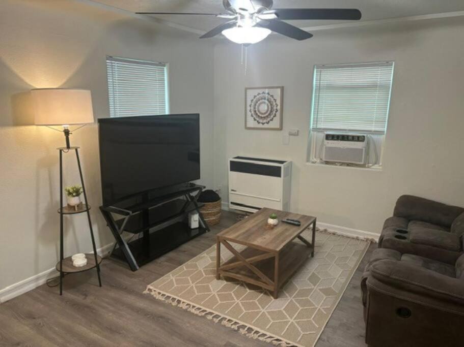 Photo of Livingroom in Sanger