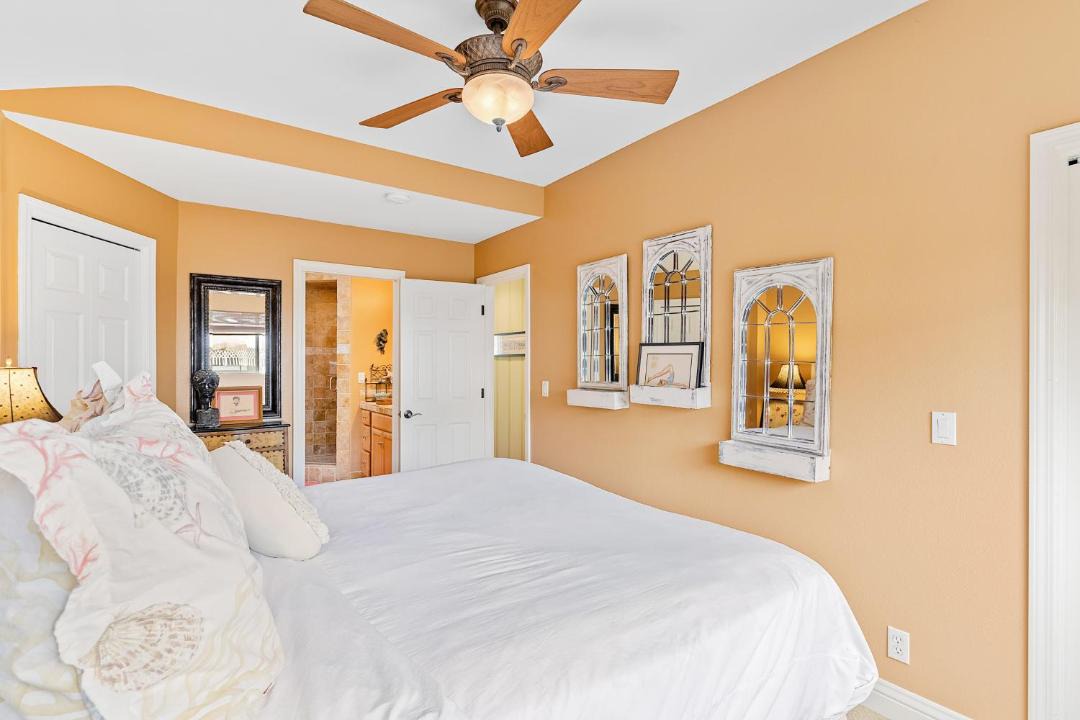 Photo of Bedroom in South Laguna