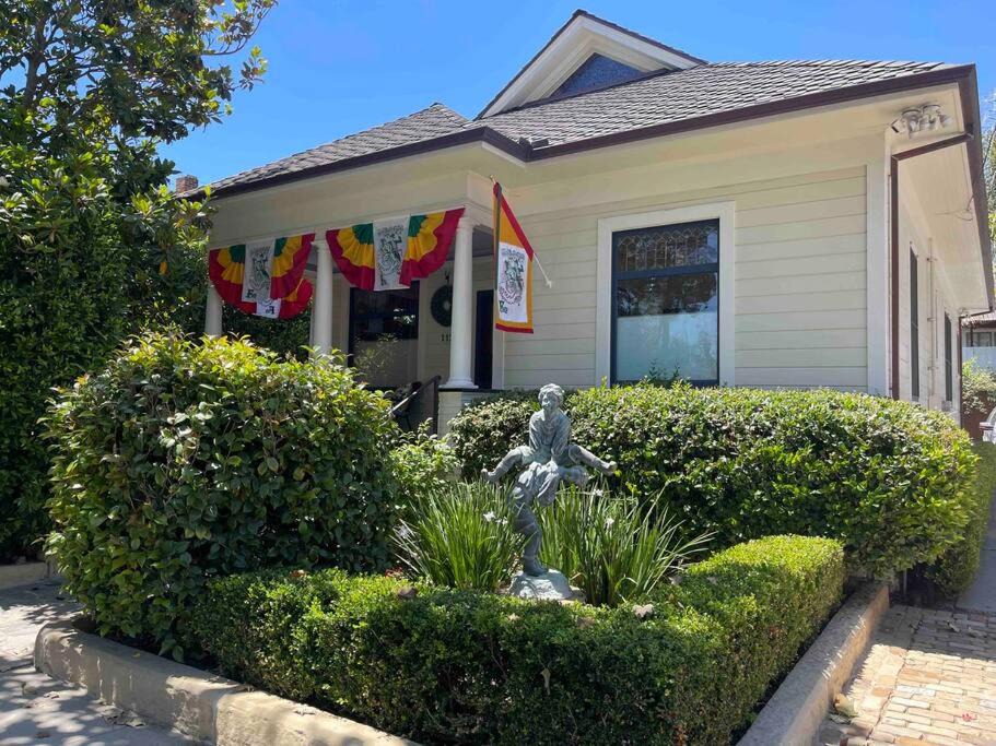 Photo of Buildings in Santa Barbara