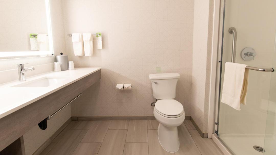 Photo of Bathroom in Oakdale