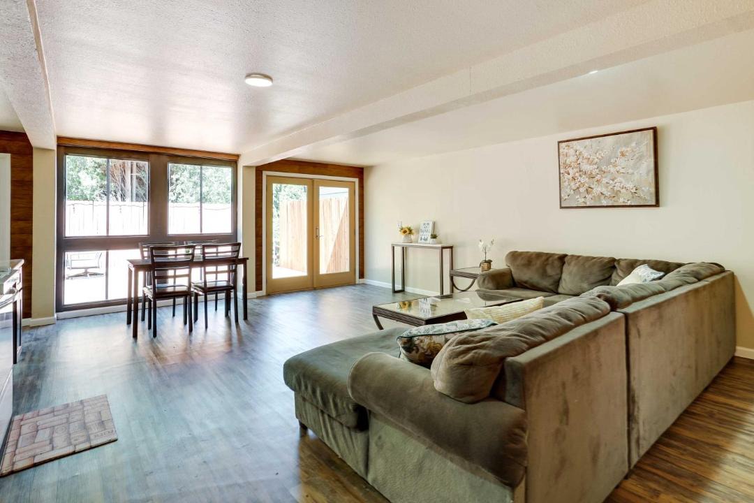 Photo of Livingroom in Castro Valley