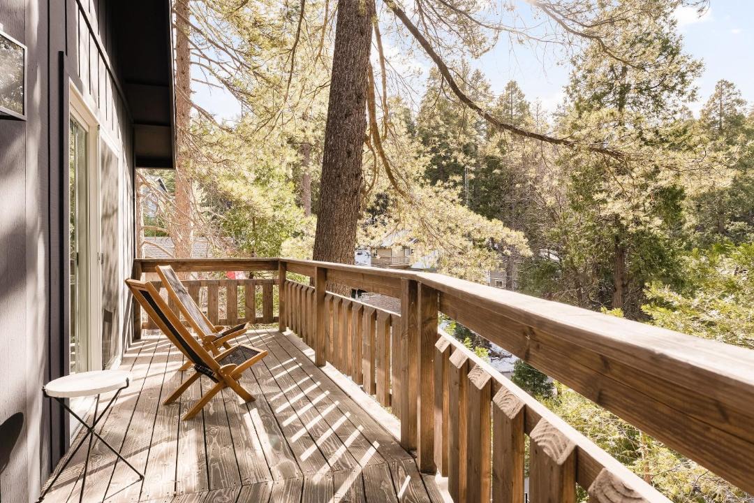 Photo of Patio Balcony in Twin Peaks
