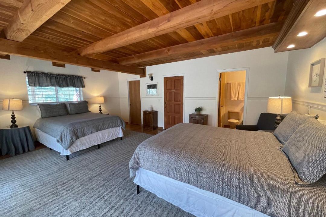Photo of Bedroom in Groveland