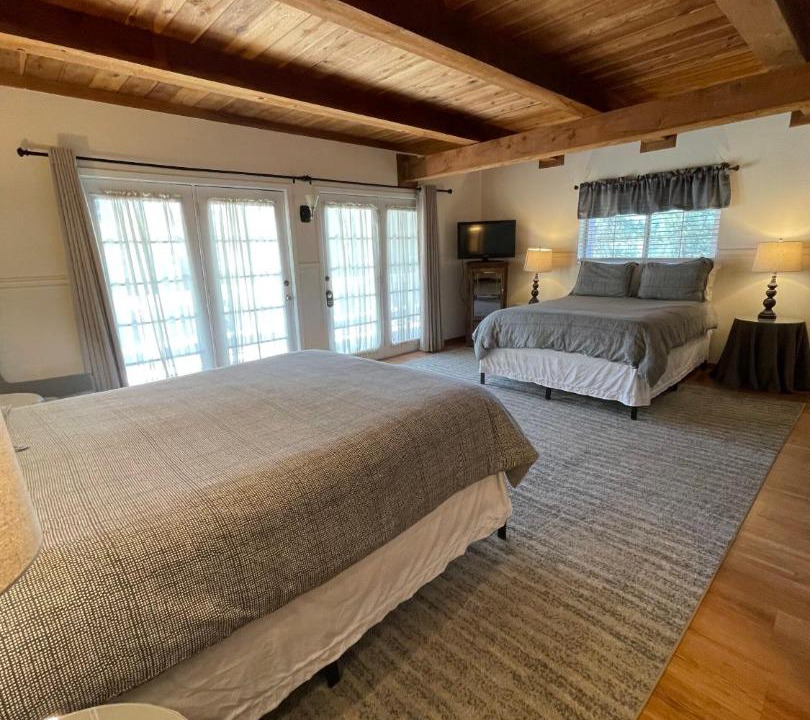 Photo of Bedroom in Groveland