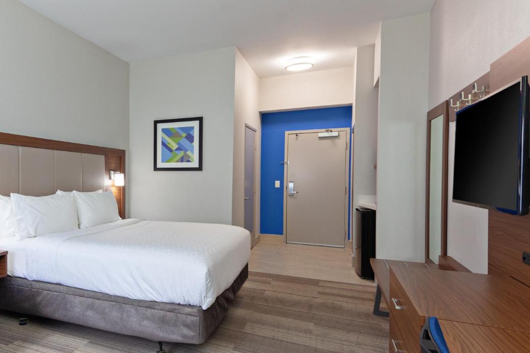 Photo of Bedroom in Scripps Ranch