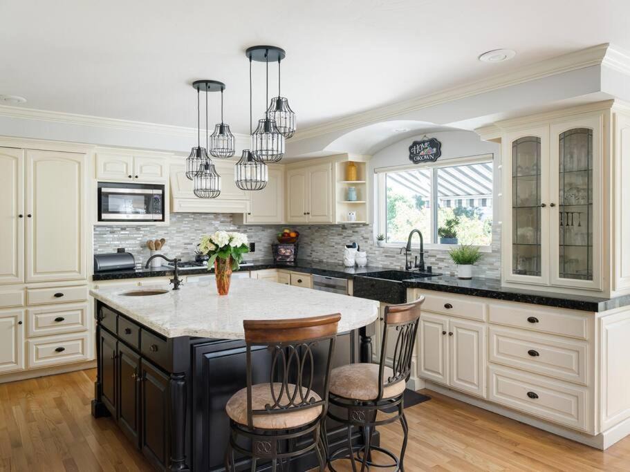 Photo of Kitchen in La Mesa