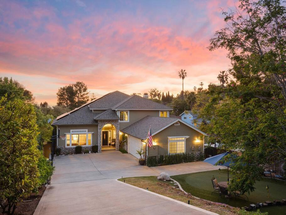 Photo of Buildings in La Mesa