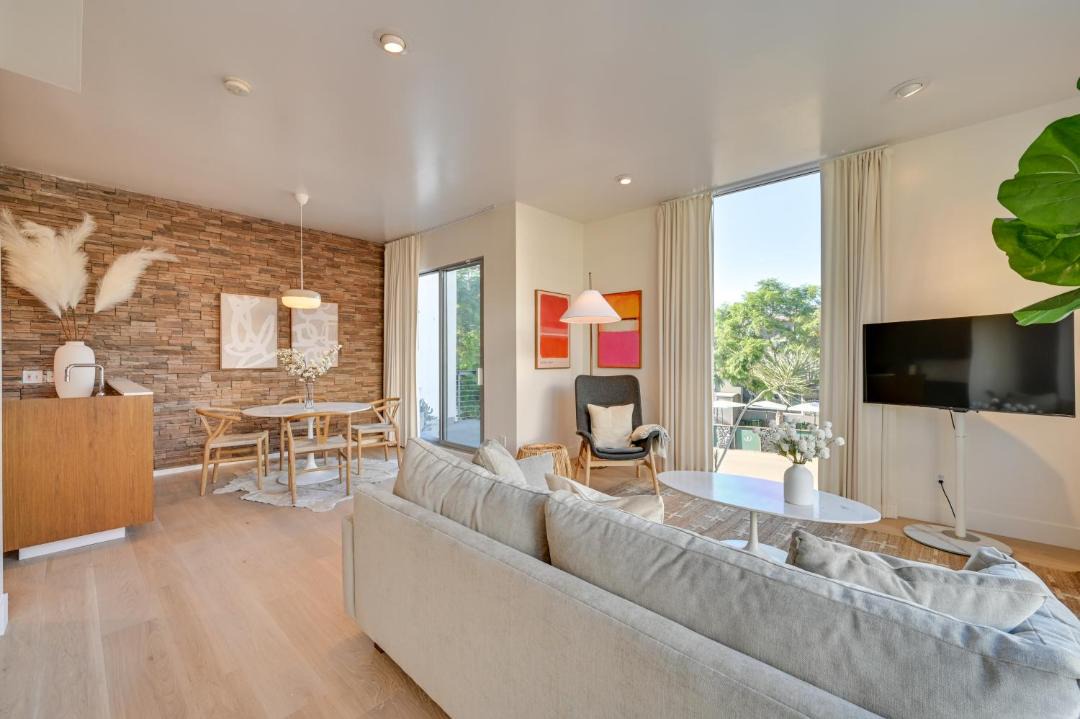 Photo of Livingroom in Little Italy