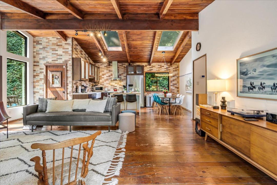 Photo of Livingroom in Monte Rio