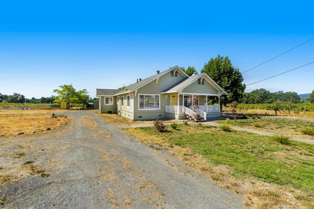 Photo of Buildings in Healdsburg