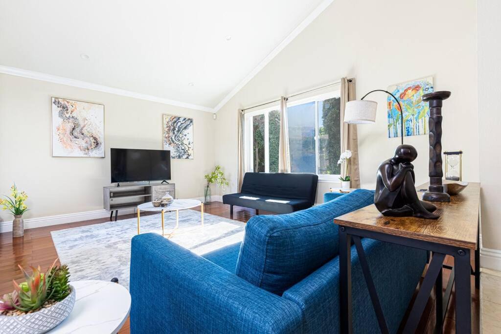 Photo of Livingroom in Vallejo
