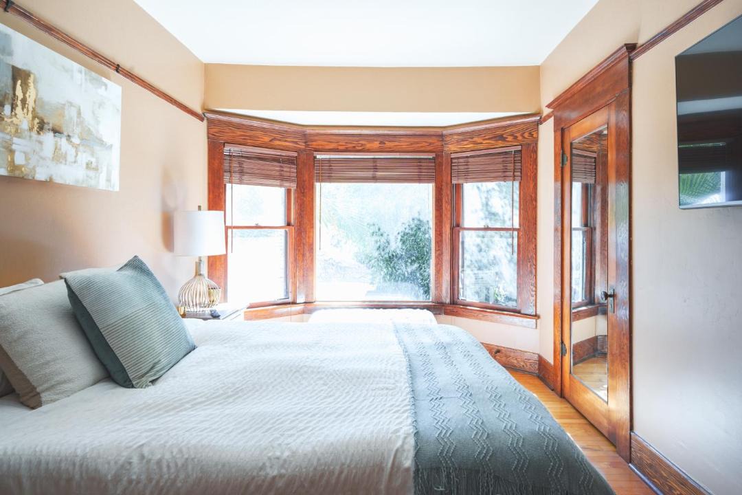 Photo of Bedroom in Park West