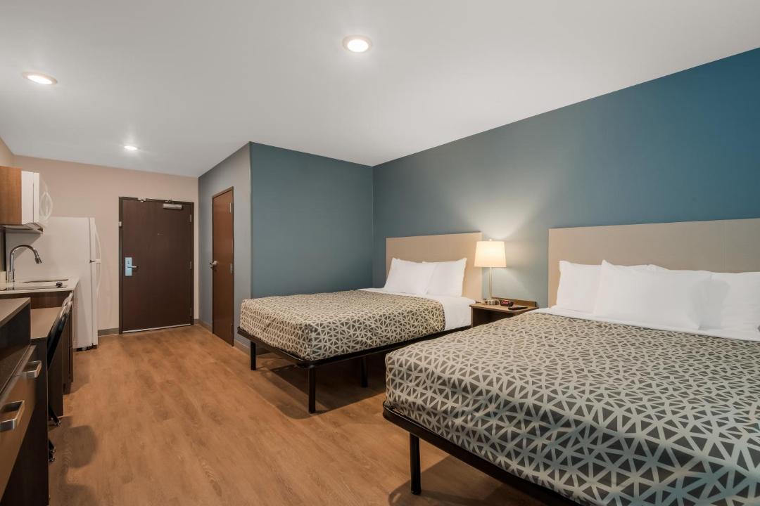 Photo of Bedroom in Bellflower