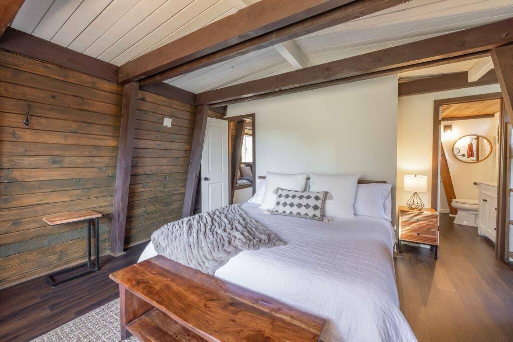 Photo of Bedroom in Whispering Forest