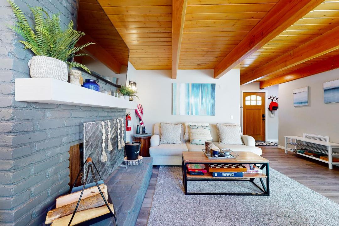 Photo of Livingroom in Cedar Glen
