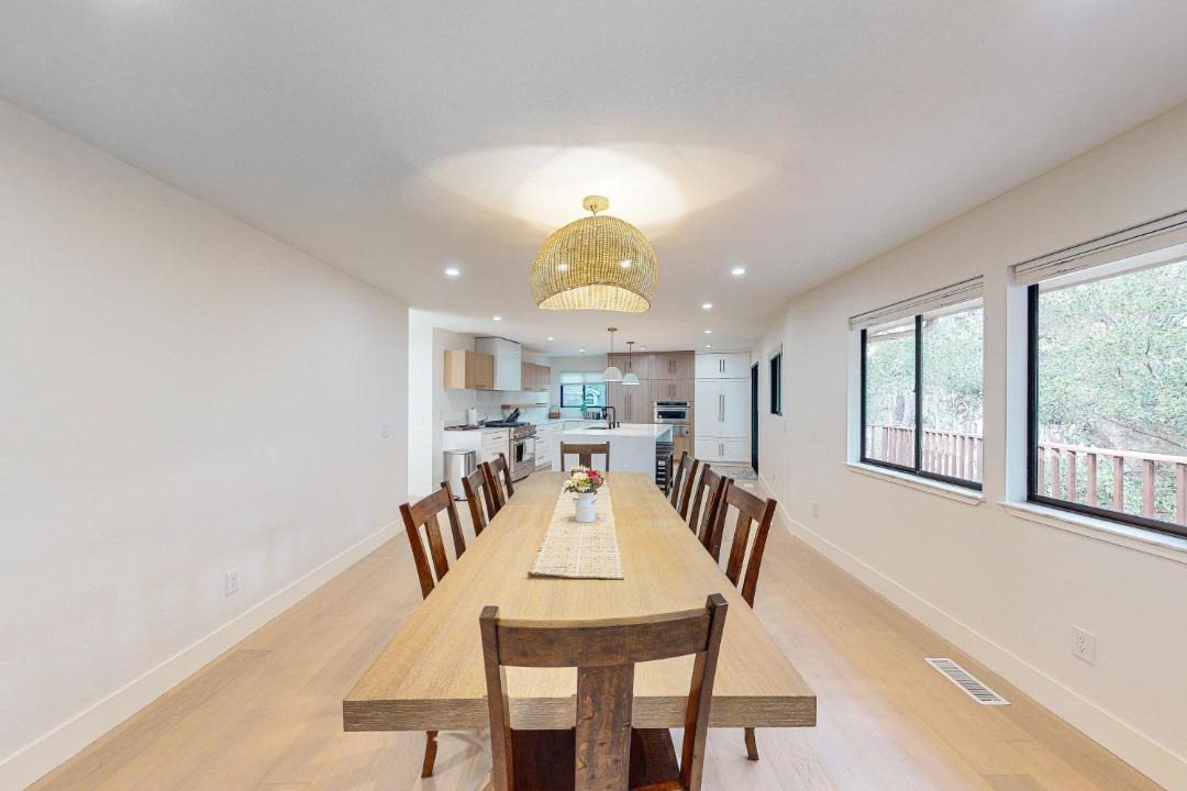 Photo of Livingroom in Del Monte Forest