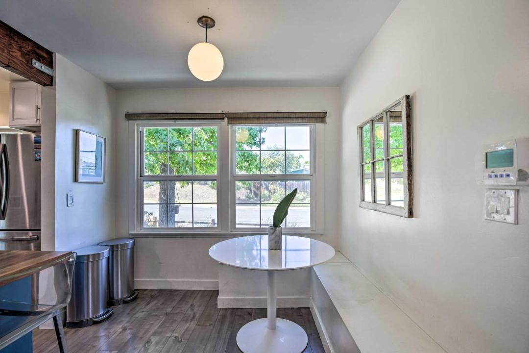 Photo of Livingroom in Fairmount Park