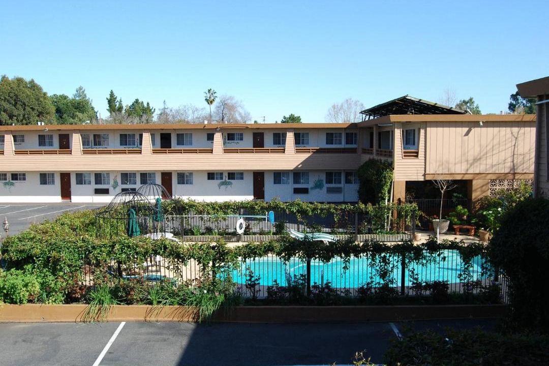 Photo of Others in Palo Alto