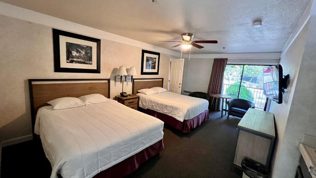 Photo of Bedroom in El Portal
