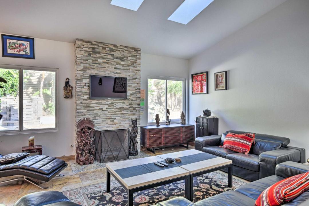 Photo of Livingroom in Spinnaker Hill
