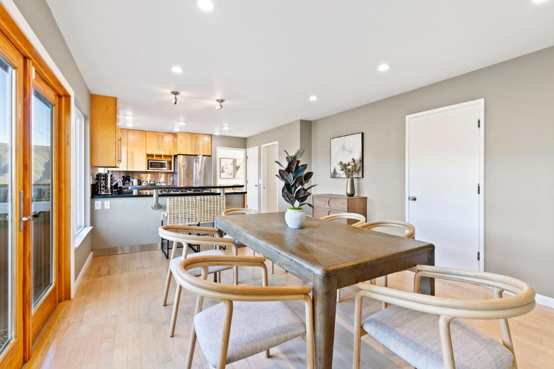 Photo of Livingroom in Park Pacifica