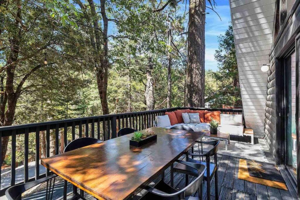 Photo of Patio Balcony in Lake Arrowhead